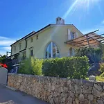 Savic By Interhome